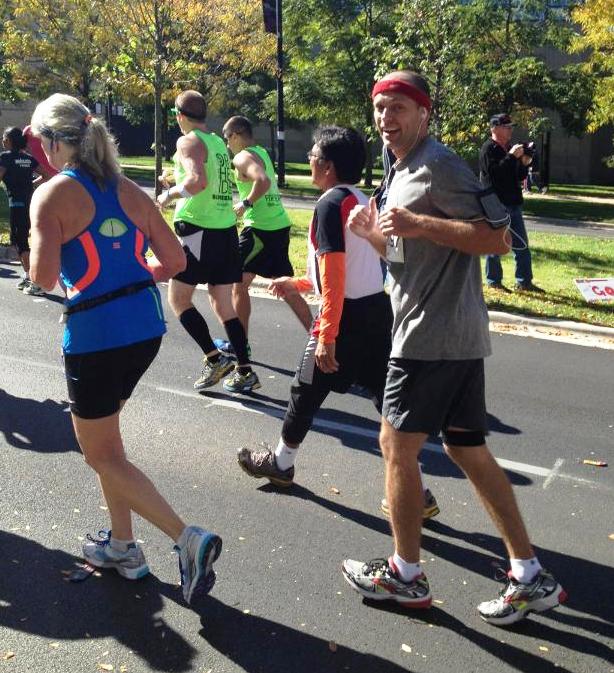 Steve Germani nears Mile 23 in the 2013 Chicago Marathon.
